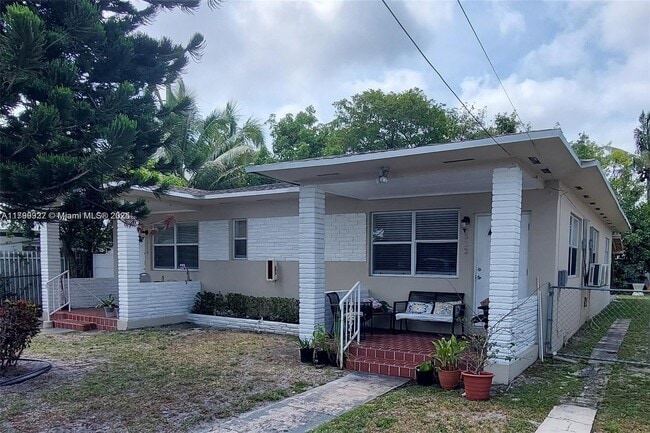 Building Photo - 520 NW 97th St