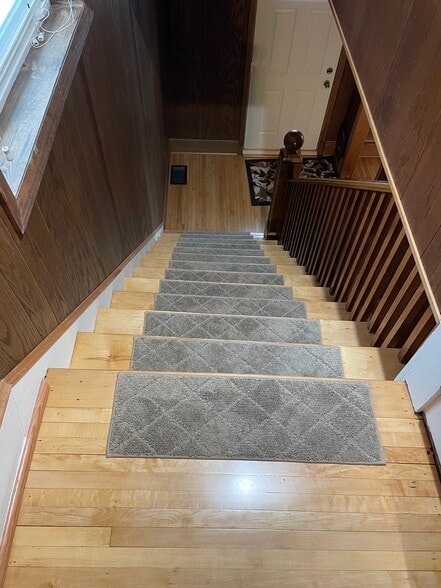 Building Photo - 5185 Samuelson Rd