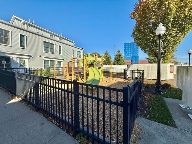 Building Photo - 72 Merrell Ave