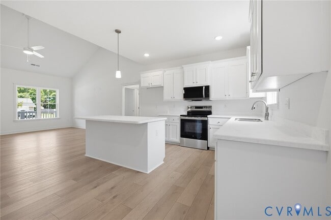 Building Photo - 21161 Baileys Ln
