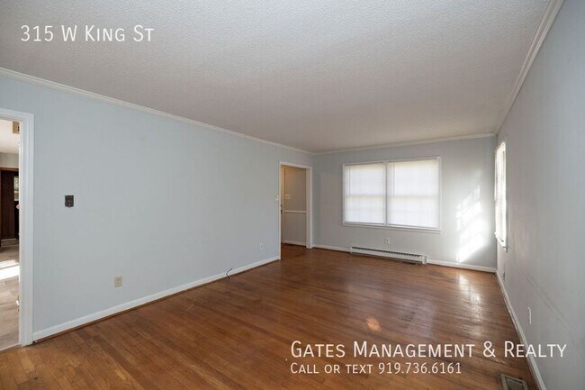 Building Photo - 315 W King St