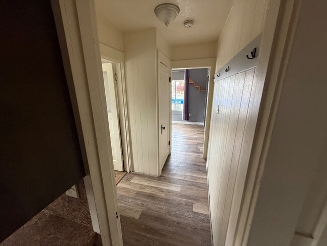 Building Photo - 305 Harrison St