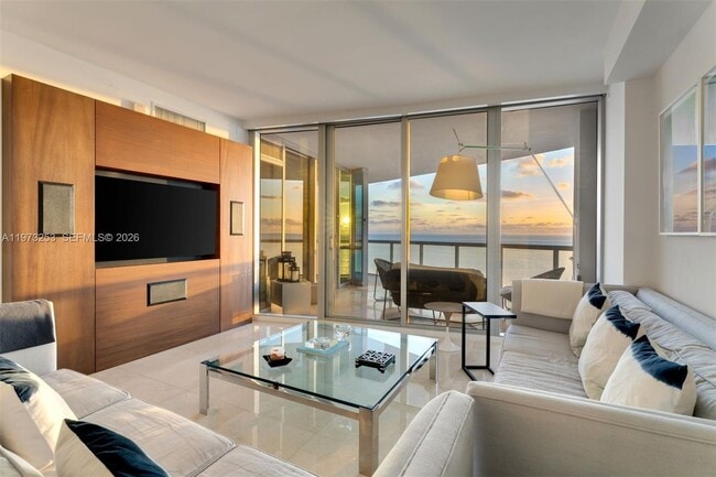 Building Photo - 17121 Collins Ave