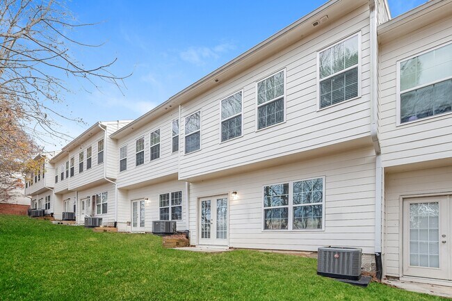 Building Photo - 216 Riley Cir