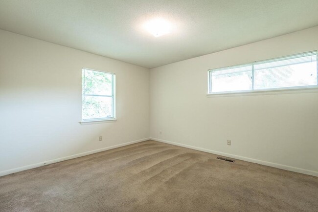 Building Photo - 3408 Gail Dr
