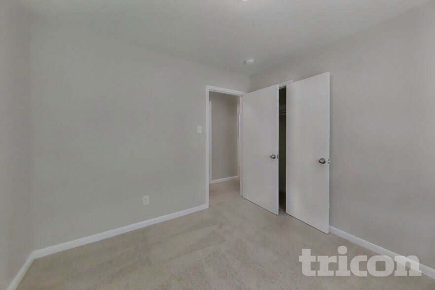 Building Photo - 8707 Texas Acorn Ave