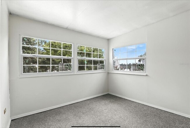 Building Photo - 149 Northshore Cir