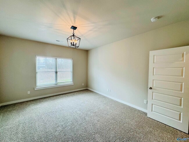 Building Photo - 336 Shady Ln