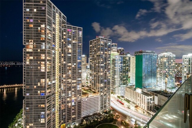 Building Photo - 300 Biscayne Blvd Way