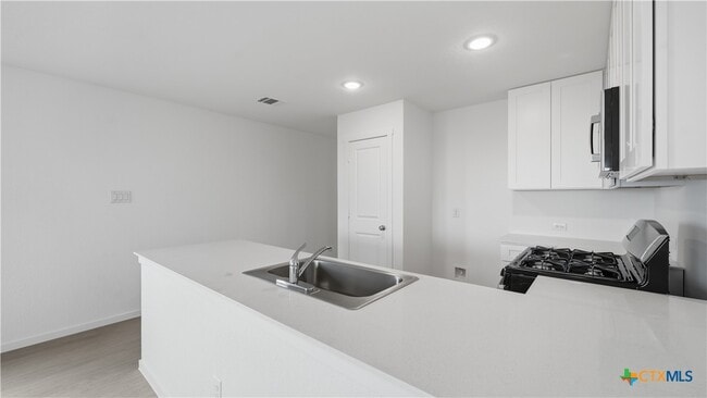Building Photo - 1621 Pile Trl