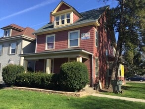 Building Photo - 124 E Norwich Ave