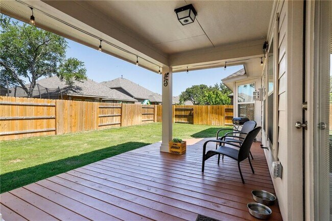 Building Photo - 4130 Kingsley Ave