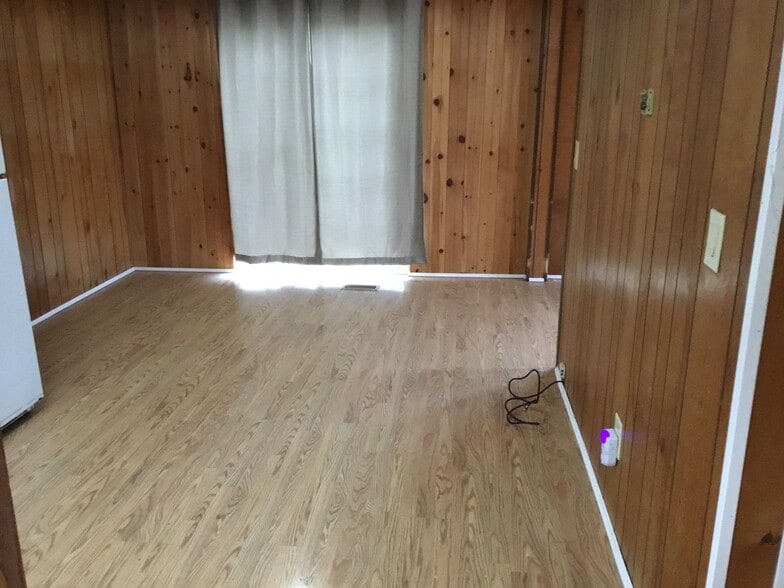 Building Photo - 5766 Sliker Hill Rd