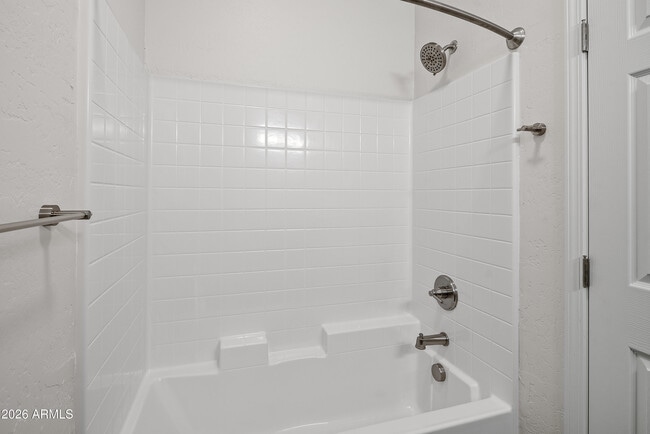 Building Photo - 1823 Kestrel Cir