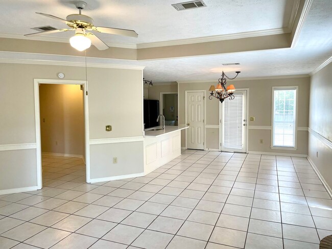Building Photo - *MOVE IN SPECIAL* 3/2 Available for Rent in Madison! Cobblestone Subdivision