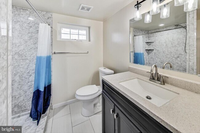 Building Photo - 4617 Creek Shore Dr