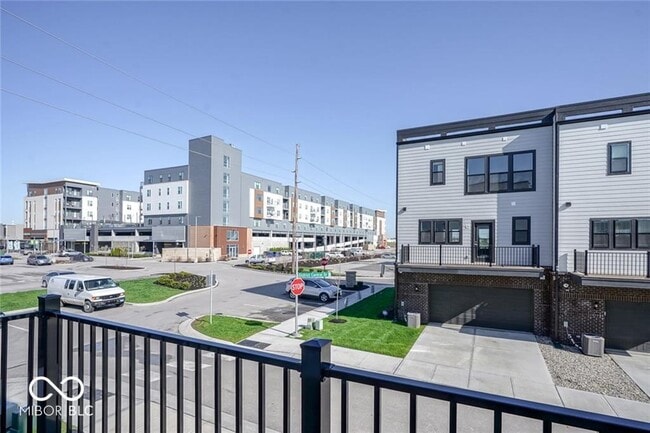 Building Photo - 9728 Junction Sta