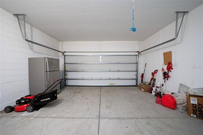 Building Photo - 901 Orchid Grove Blvd