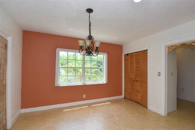 Building Photo - 5385 SW 8th Ct