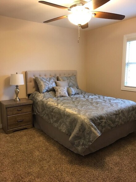 Building Photo - 1045 Marquette St