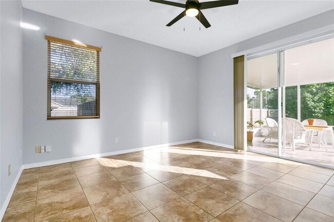 Building Photo - 8102 Country Run Pkwy