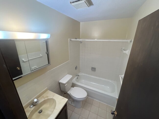 Building Photo - 2010 Greysolon Rd