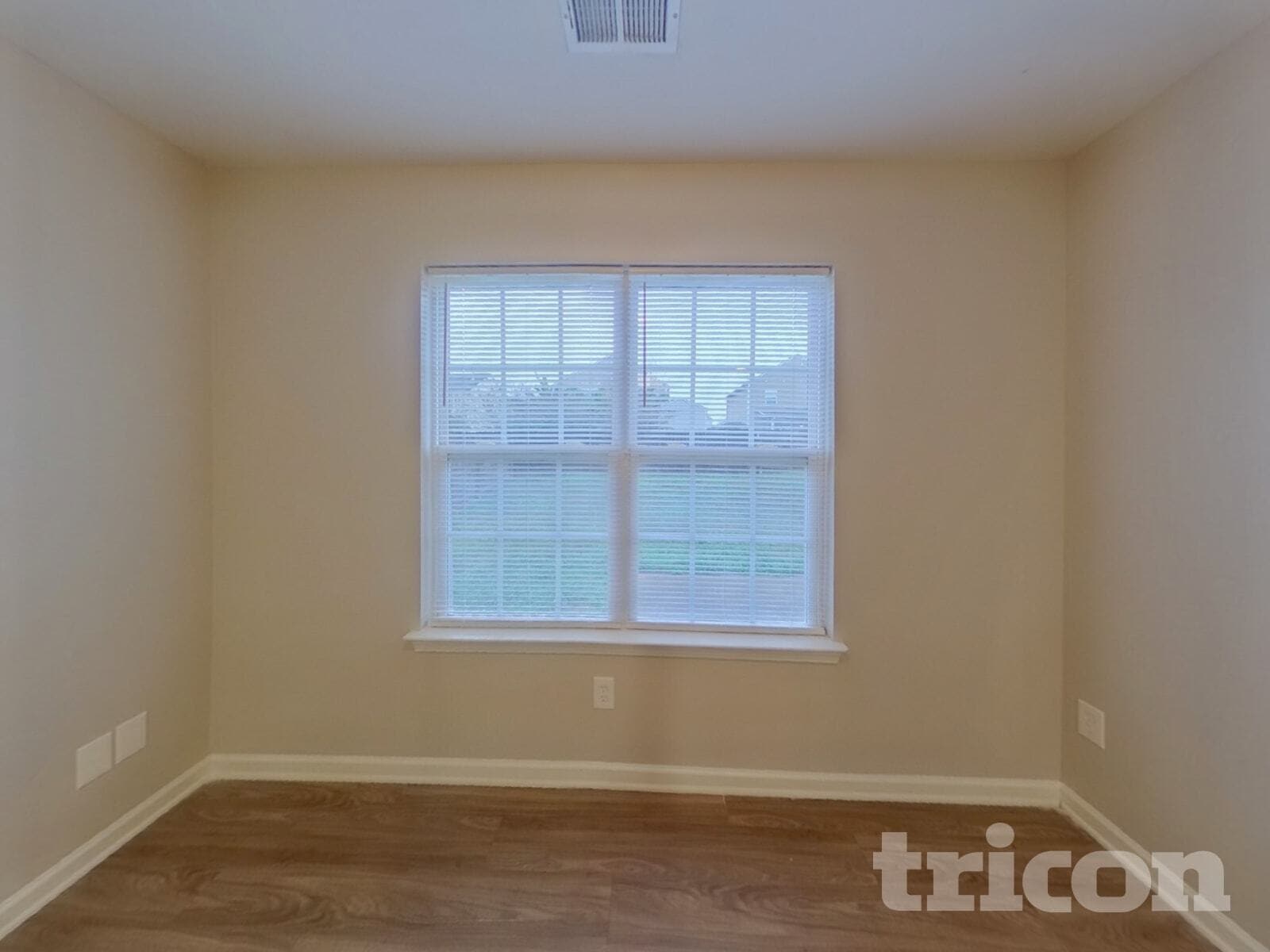 Building Photo - 920 Grass Hollow Ct