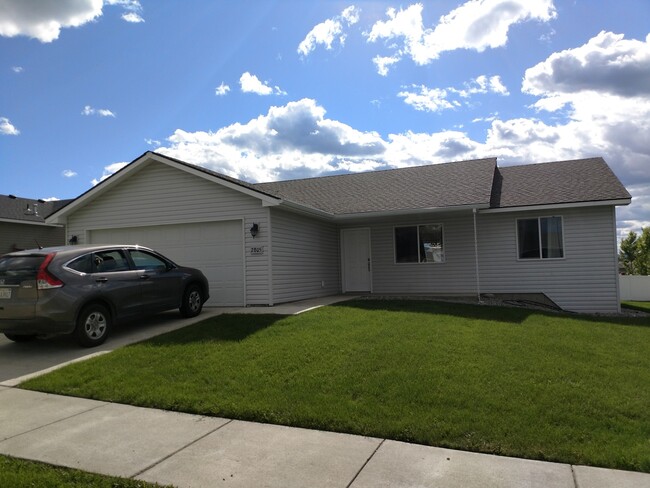 Primary Photo - Modern Home with Large Yard