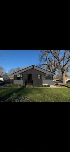 Primary Photo - 4210 Valley View Rd