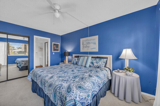 Building Photo - 2400 S Ocean Dr