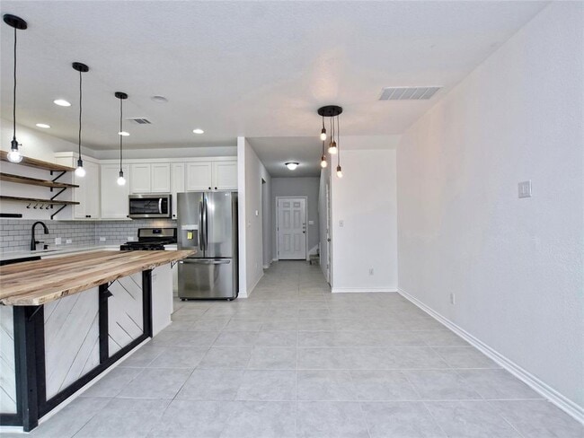 Building Photo - 1756 Yaupon Grove Ln