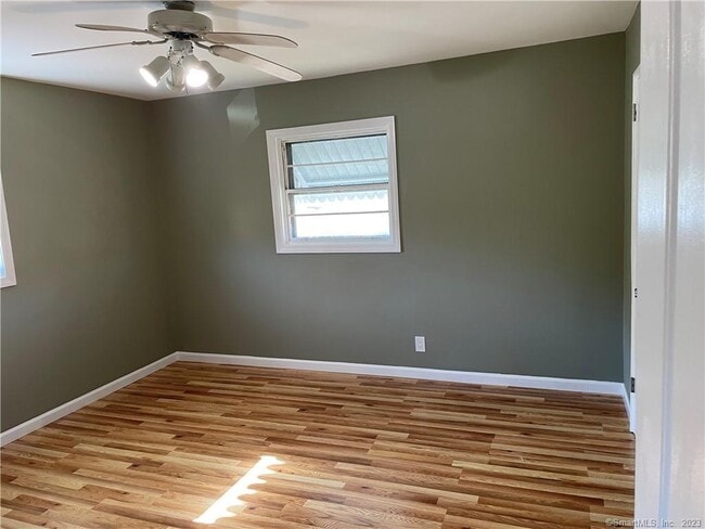 Building Photo - 213 Larkin Ct