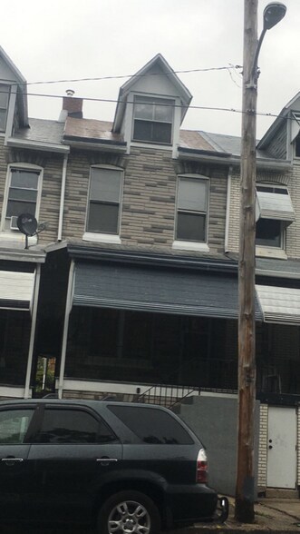 Building Photo - 325 N 13th St