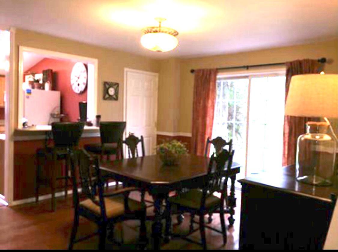 Dining area leads to your pergola and deck - 1153 Vine St