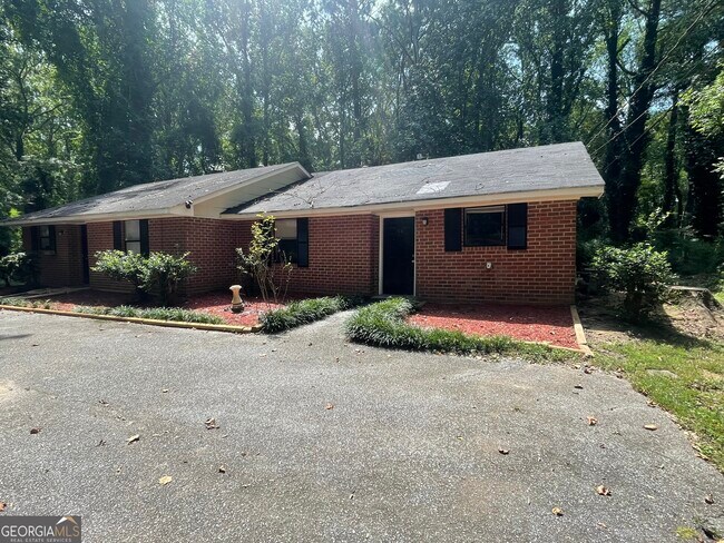 Primary Photo - 122 Windy Hill Pl