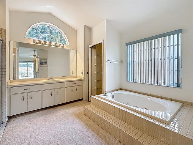 Building Photo - 2973 Spring Oak Ct