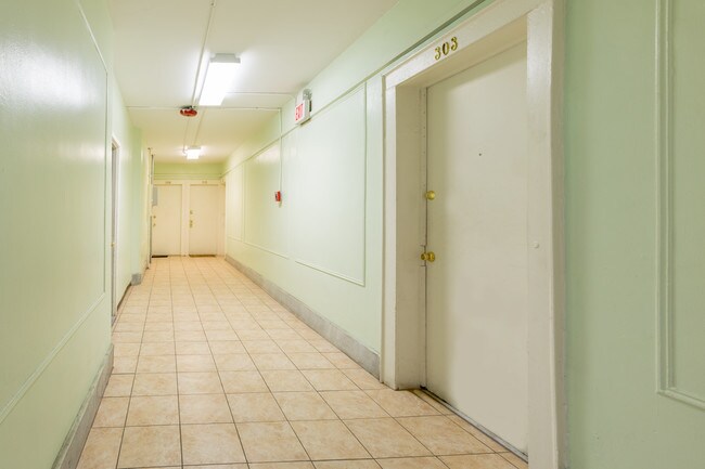 10 S Grove St - East Orange, NJ | Apartment Finder