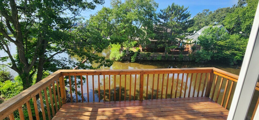 Lake Holly view - 801 Baltic Walk