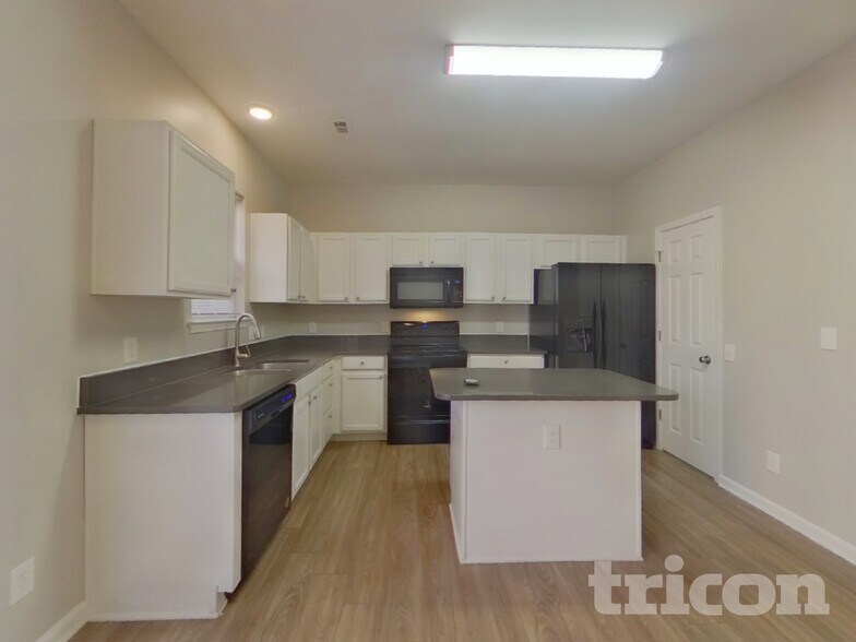 Building Photo - 5322 Peachwood Dr