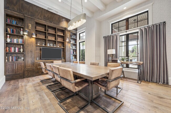 Building Photo - 321 Beale Ave