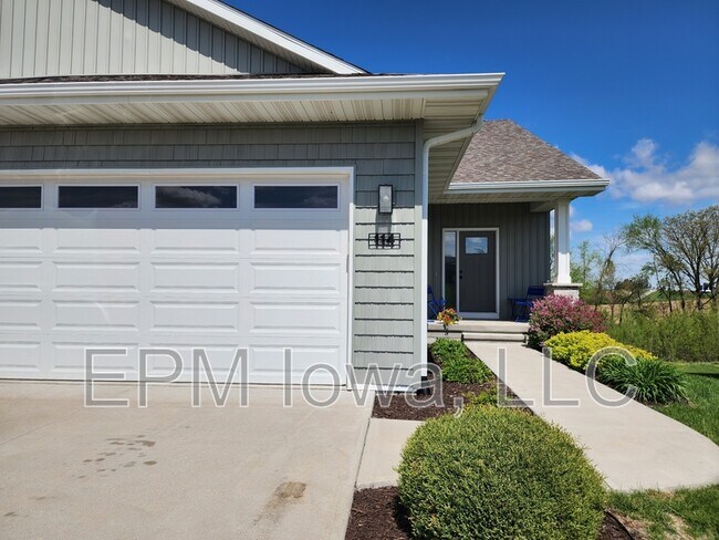 Building Photo - 114 Dogwood Ln