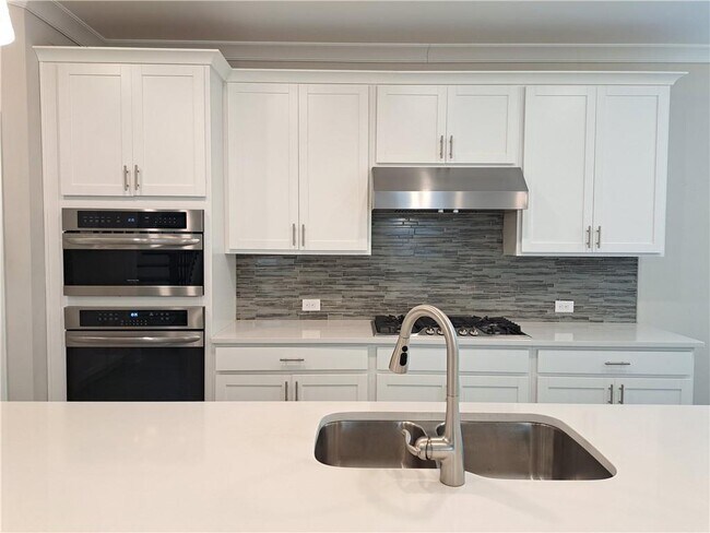 Building Photo - 637 Stan Hope Ln