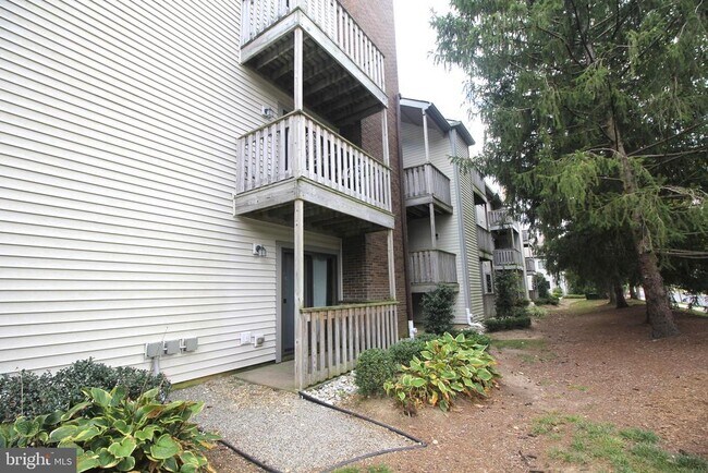 Building Photo - 5322 Ravens Crest Dr