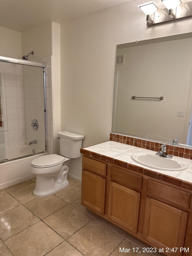 Building Photo - 664 Peachy Canyon Cir