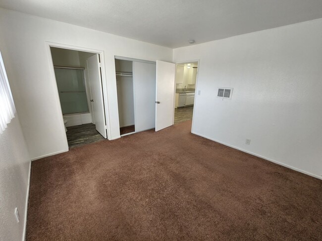 Building Photo - 11761 Colima Rd