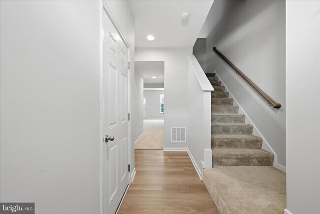Building Photo - 117 Stribling Wy
