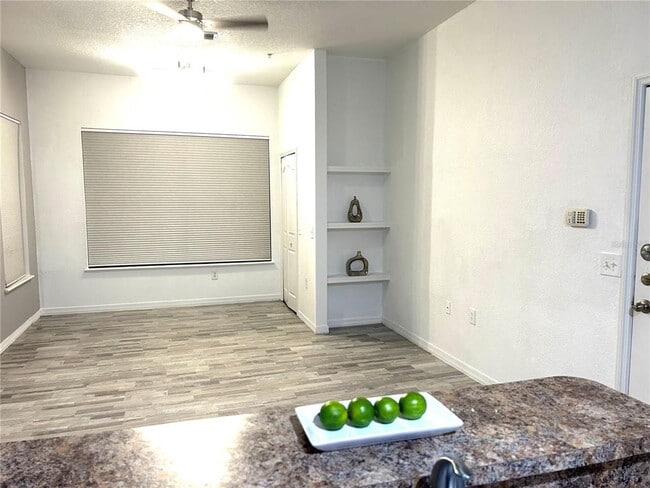 Building Photo - 6137 Metrowest Blvd