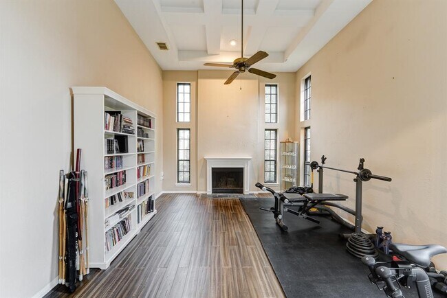 Building Photo - 2150 Paso Rello Dr