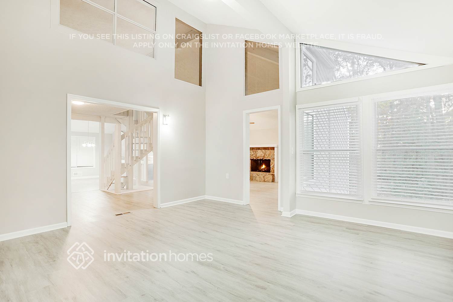 Building Photo - 2230 Rolland St