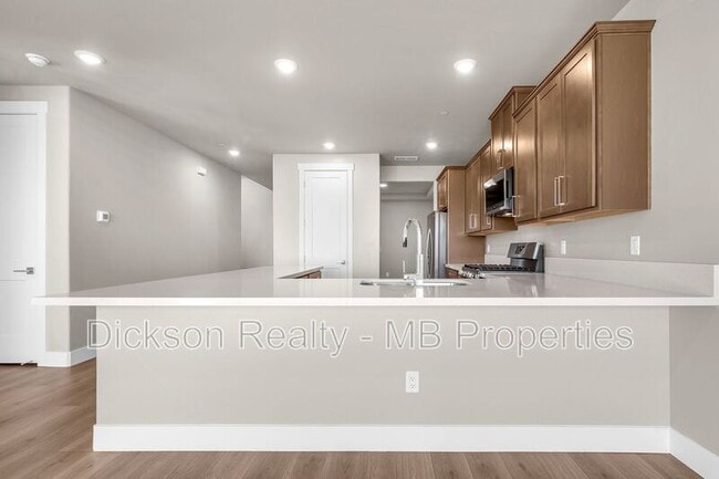 Building Photo - 3168 Orrizonte Ter